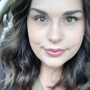 Meet your Posher, Nikki